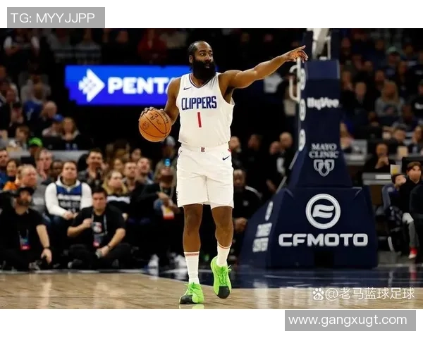 2009年NBA季后赛掘金与黄蜂第四场精彩对决回顾与分析 2009年NBA季后赛掘金与黄蜂第四场精彩对决回顾与分析