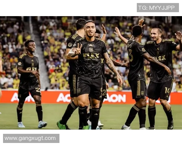 美职足激战科罗拉多与洛杉矶FC争夺季后赛席位的关键对决 美职足激战科罗拉多与洛杉矶FC争夺季后赛席位的关键对决